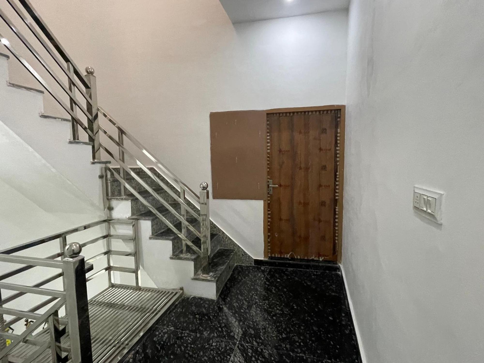 Rukmani Villas Group Of Rukmani Home Stay Матхура Экстерьер фото